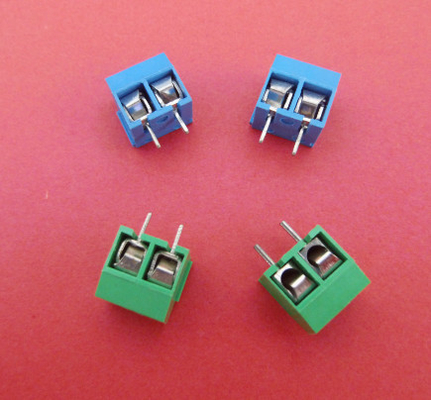 ensemble du lancement 300V 16A 2P 3P du TB 5.0mm de carte PCB à beaucoup de Polonais verts ou à couleur bleue fournisseur